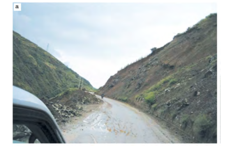 道路开挖位置对边坡稳定性影响的数值模拟